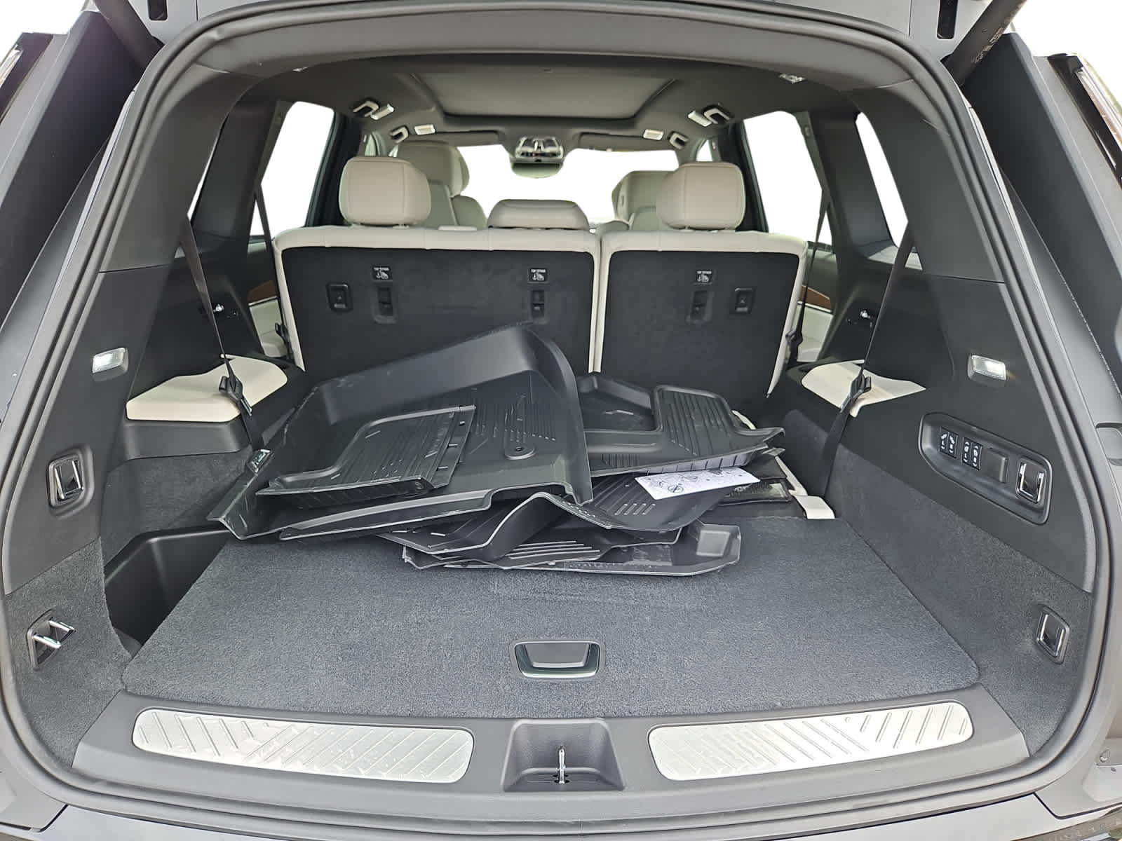 new 2026 Cadillac VISTIQ car, priced at $79,590