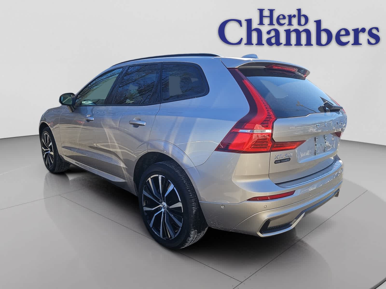 used 2023 Volvo XC60 car, priced at $36,997