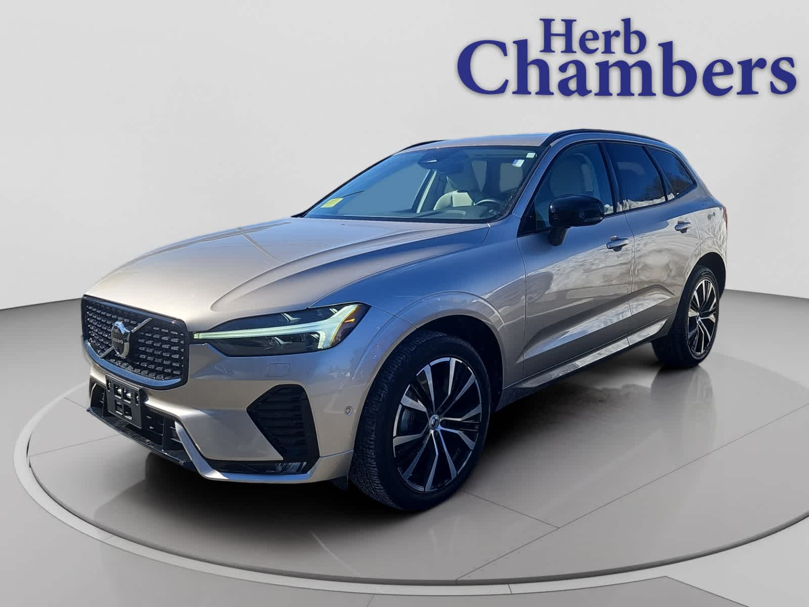 used 2023 Volvo XC60 car, priced at $36,997