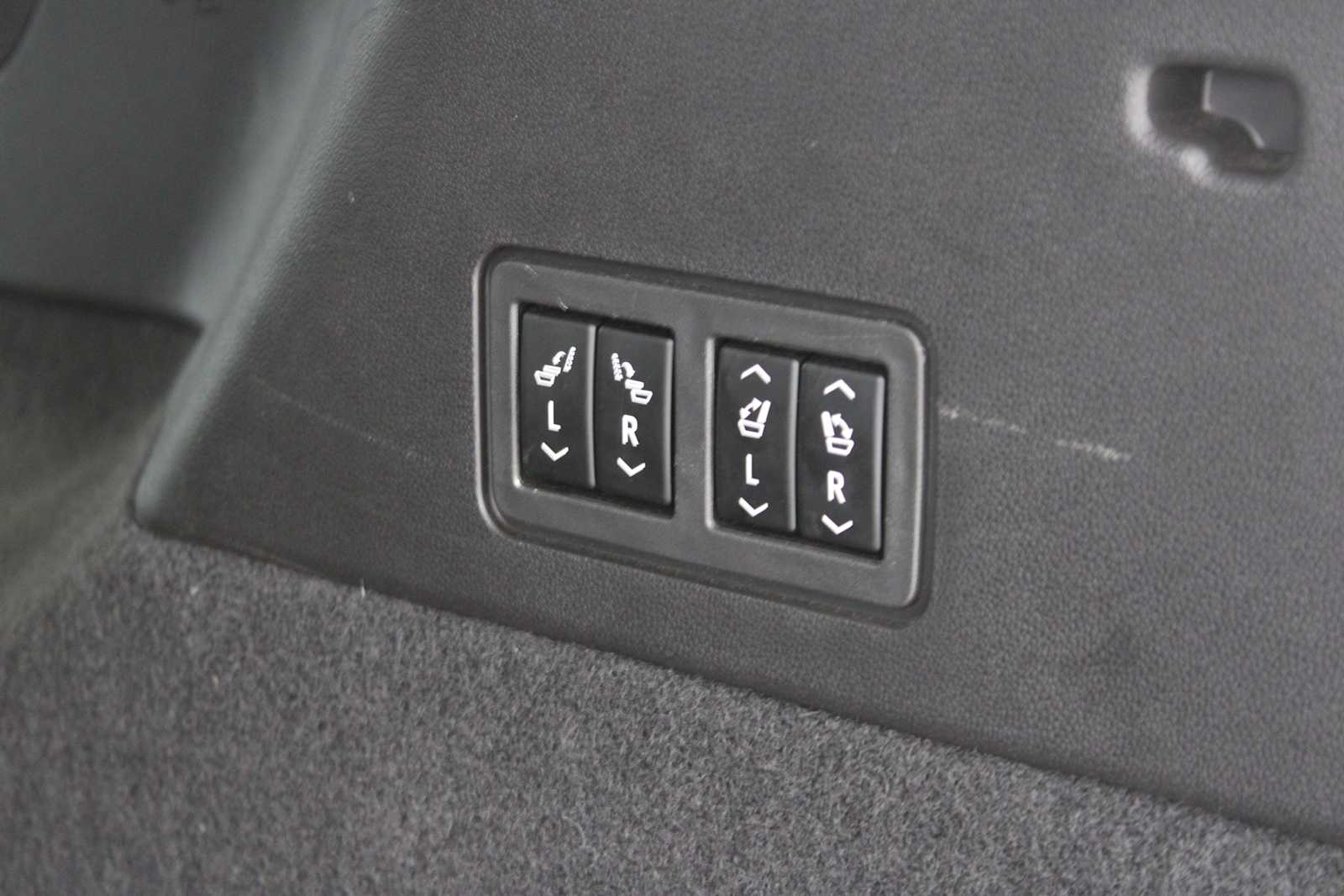 used 2024 Cadillac XT6 car, priced at $36,387