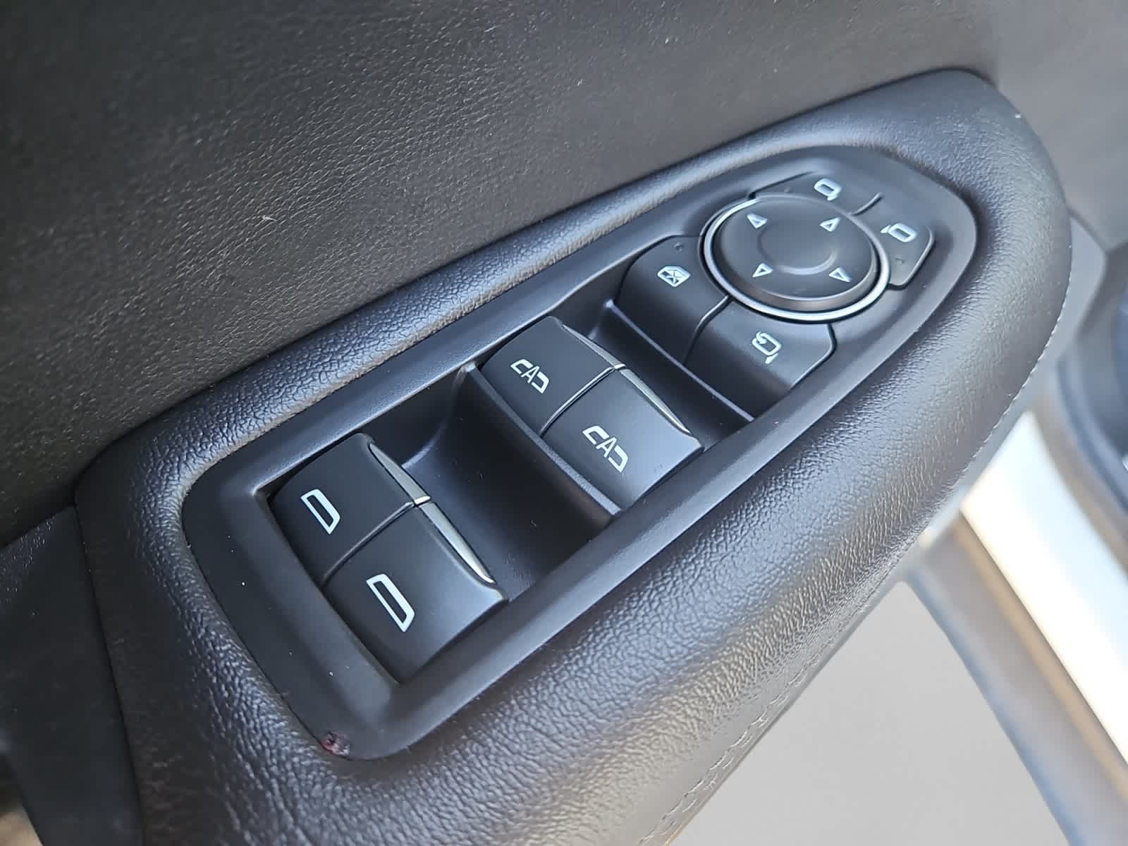 used 2023 Cadillac XT5 car, priced at $34,187