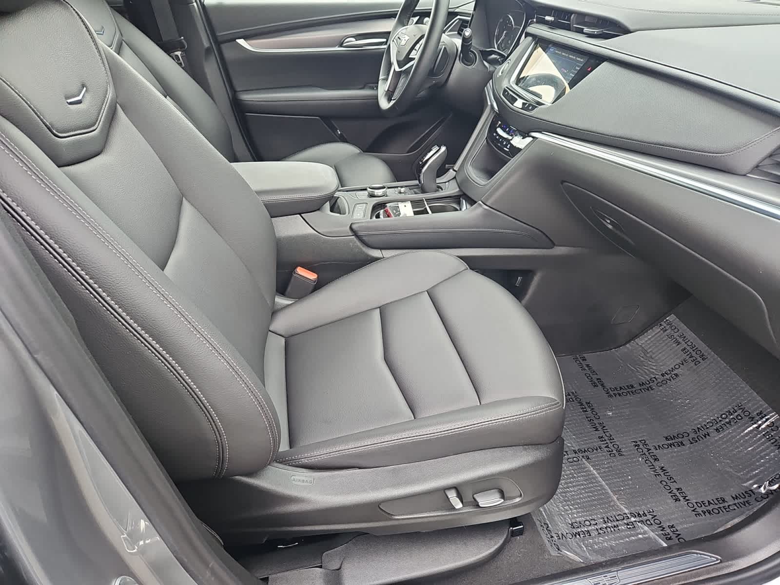 used 2025 Cadillac XT5 car, priced at $41,187