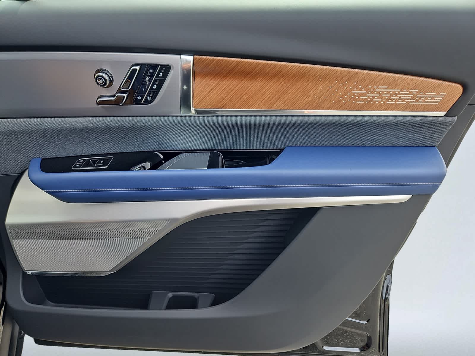 new 2026 Cadillac VISTIQ car, priced at $94,715