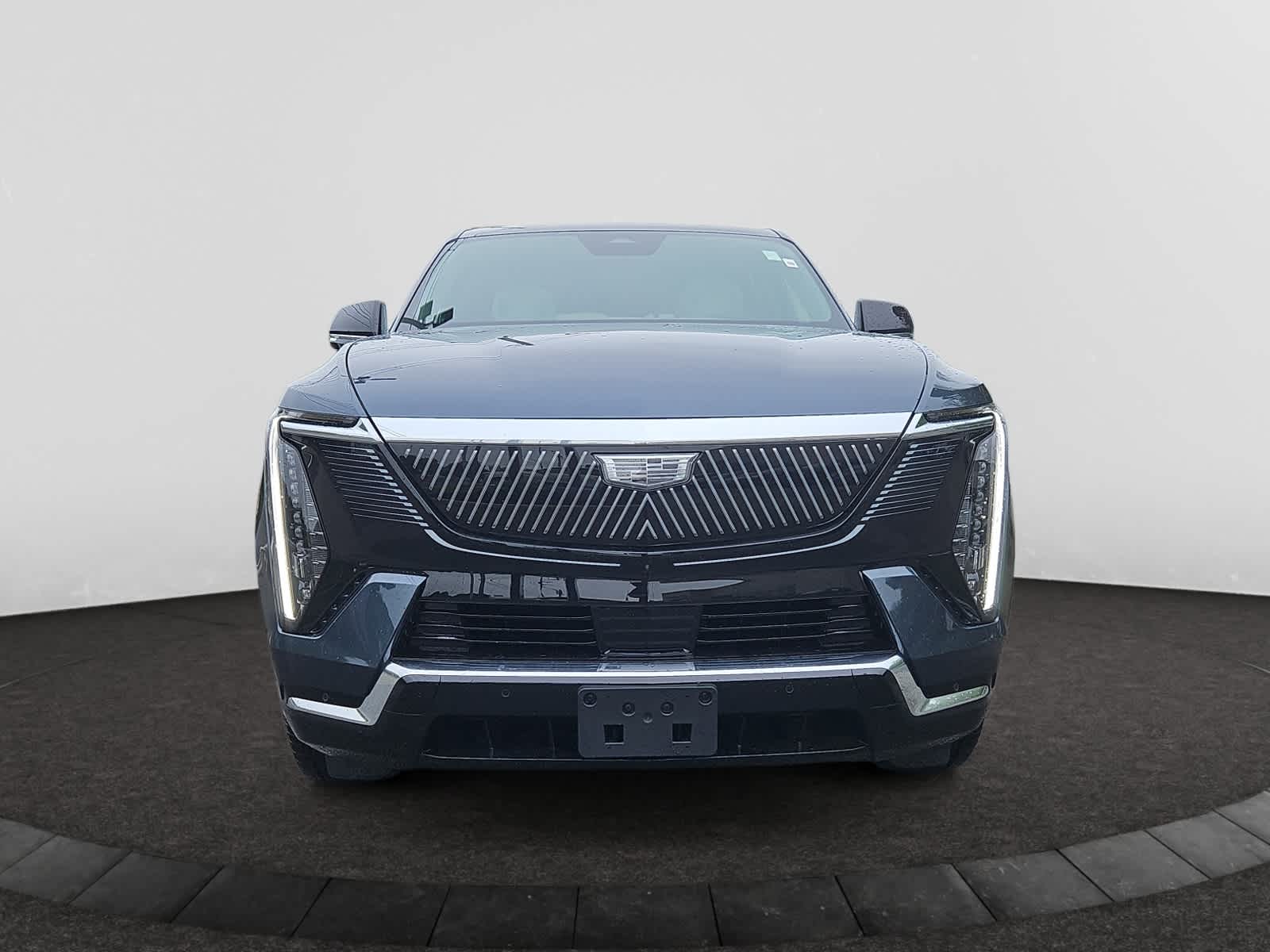 2025 Cadillac Escalade IQ Luxury photo 2