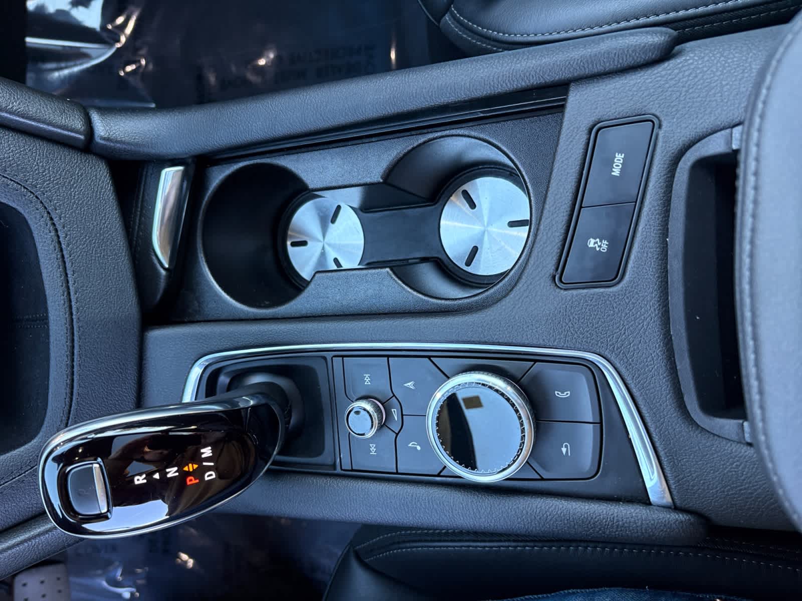 used 2025 Cadillac XT6 car, priced at $42,987