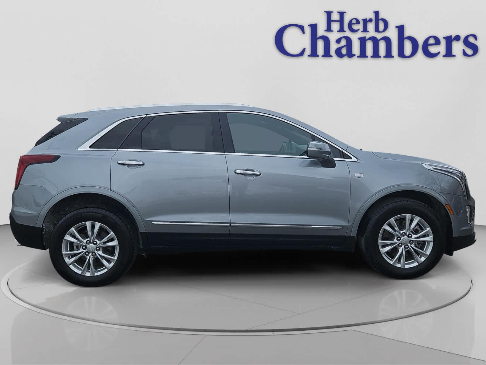 used 2025 Cadillac XT5 car, priced at $41,187