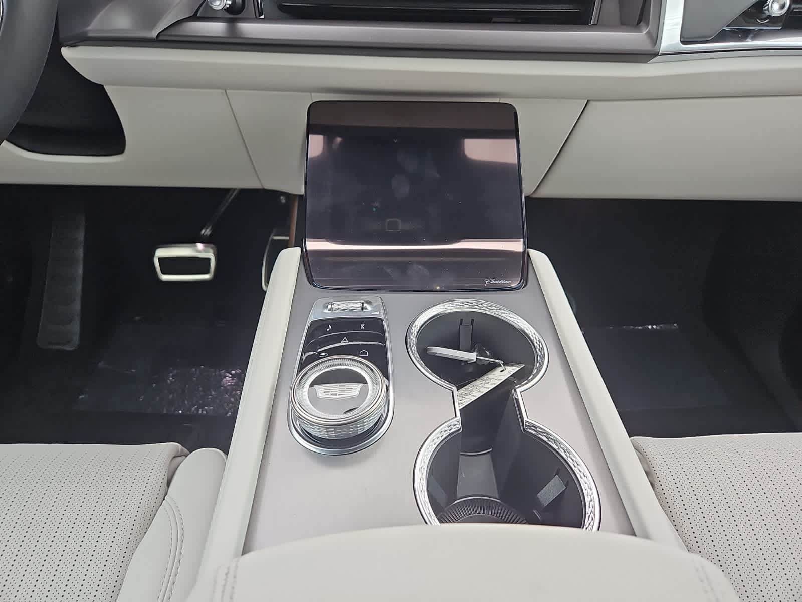 new 2026 Cadillac VISTIQ car, priced at $79,590