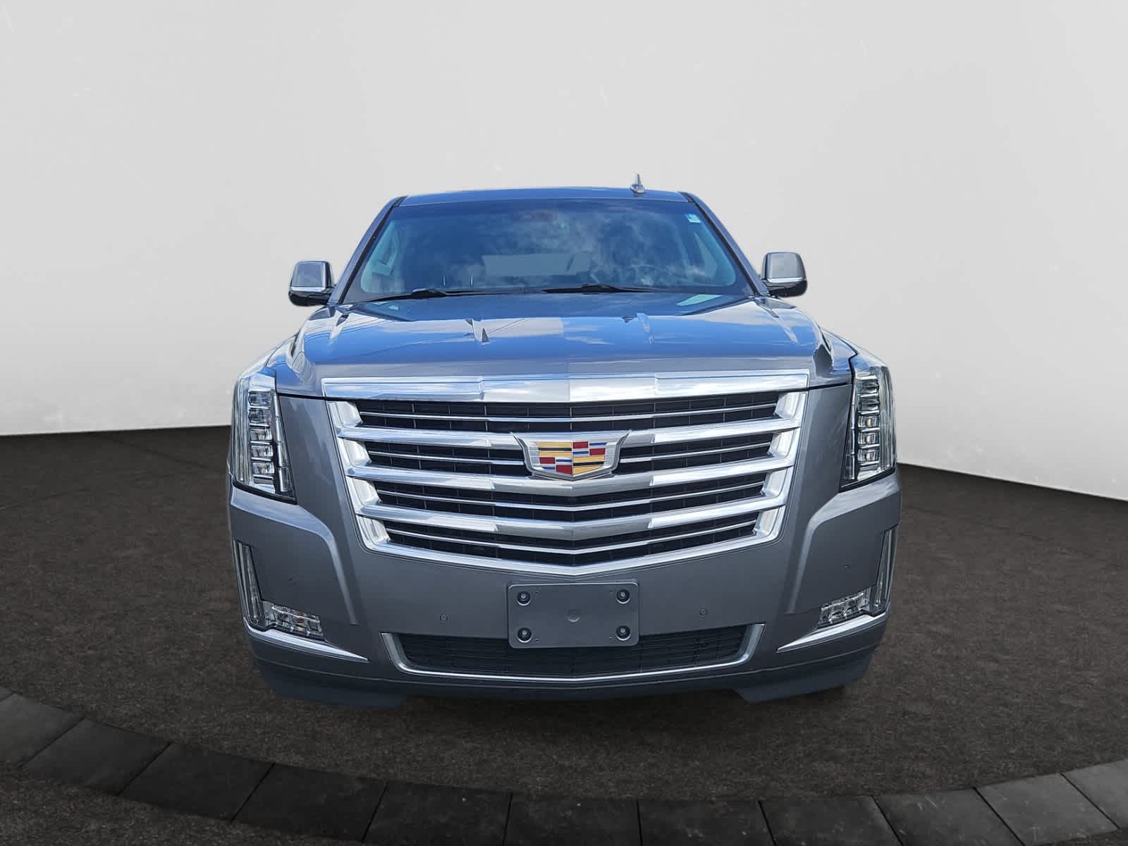 2019 Cadillac Escalade ESV Luxury photo 2