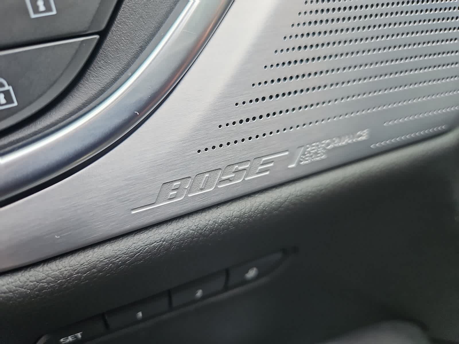 used 2023 Cadillac XT5 car, priced at $32,687