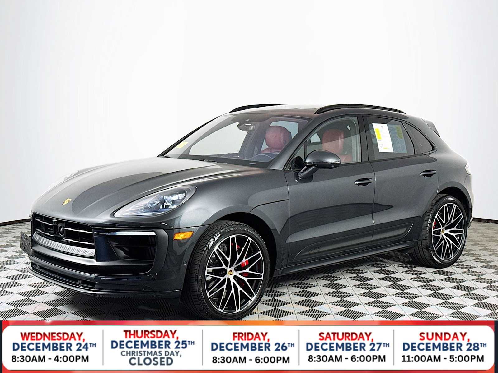 2022 Porsche Macan GTS's photo