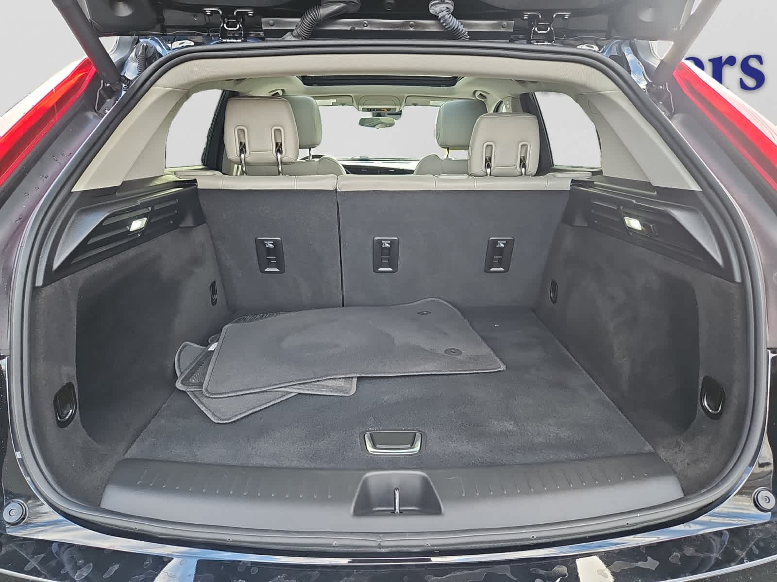 used 2023 Cadillac XT4 car, priced at $26,497