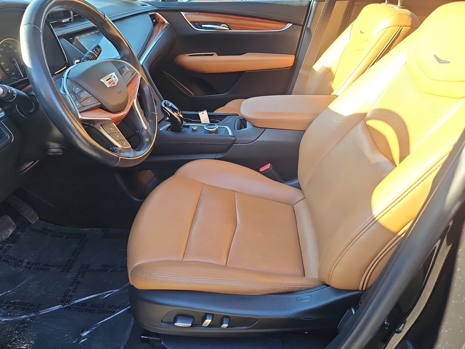 used 2022 Cadillac XT5 car, priced at $30,287