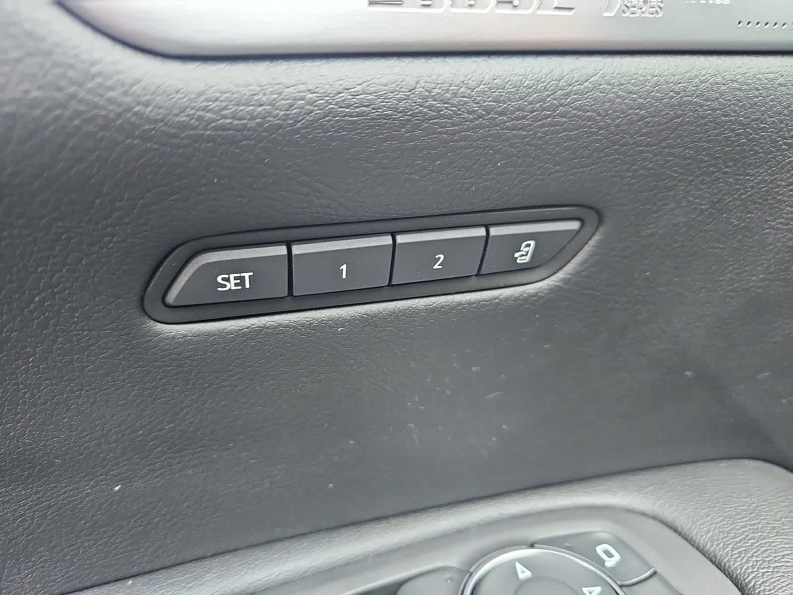 used 2023 Cadillac XT5 car, priced at $32,687