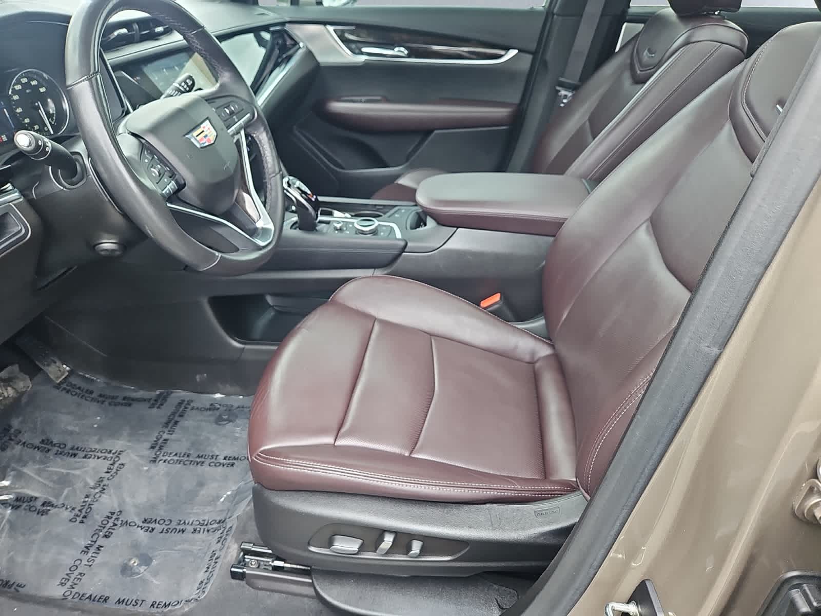 used 2023 Cadillac XT6 car, priced at $38,187