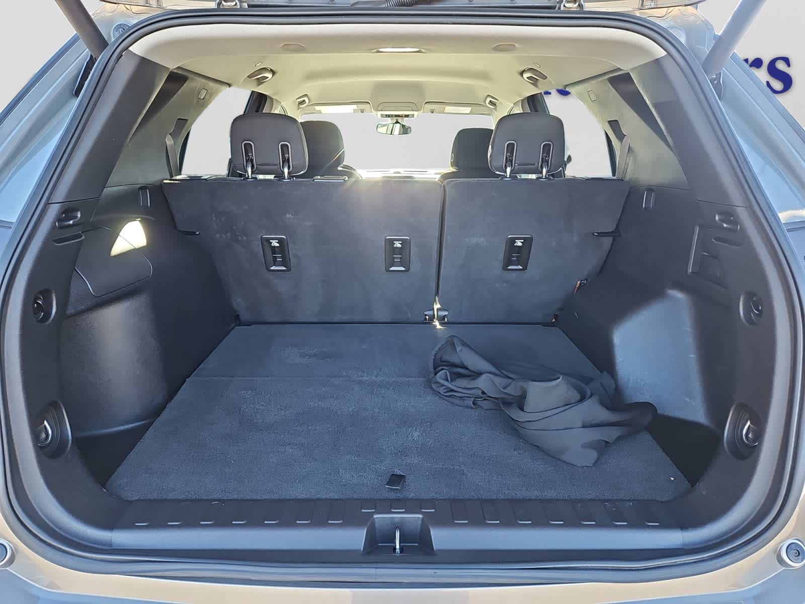 used 2018 Chevrolet Equinox car, priced at $17,287