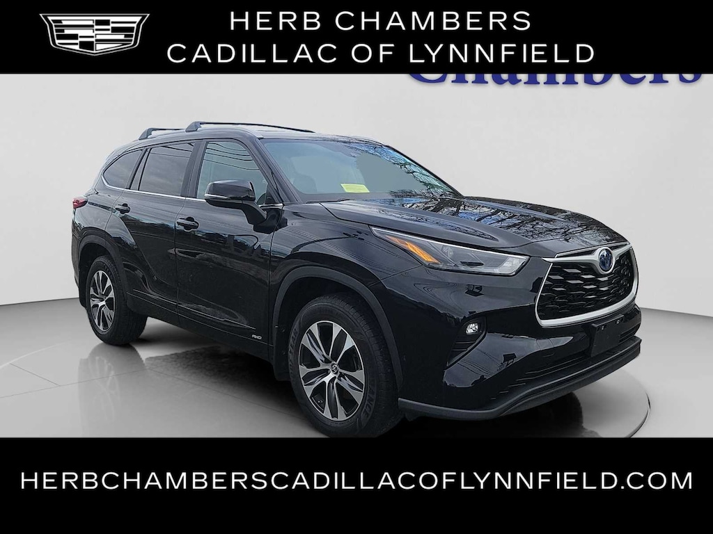 Used 2023 Toyota Highlander Hybrid XLE SUV
