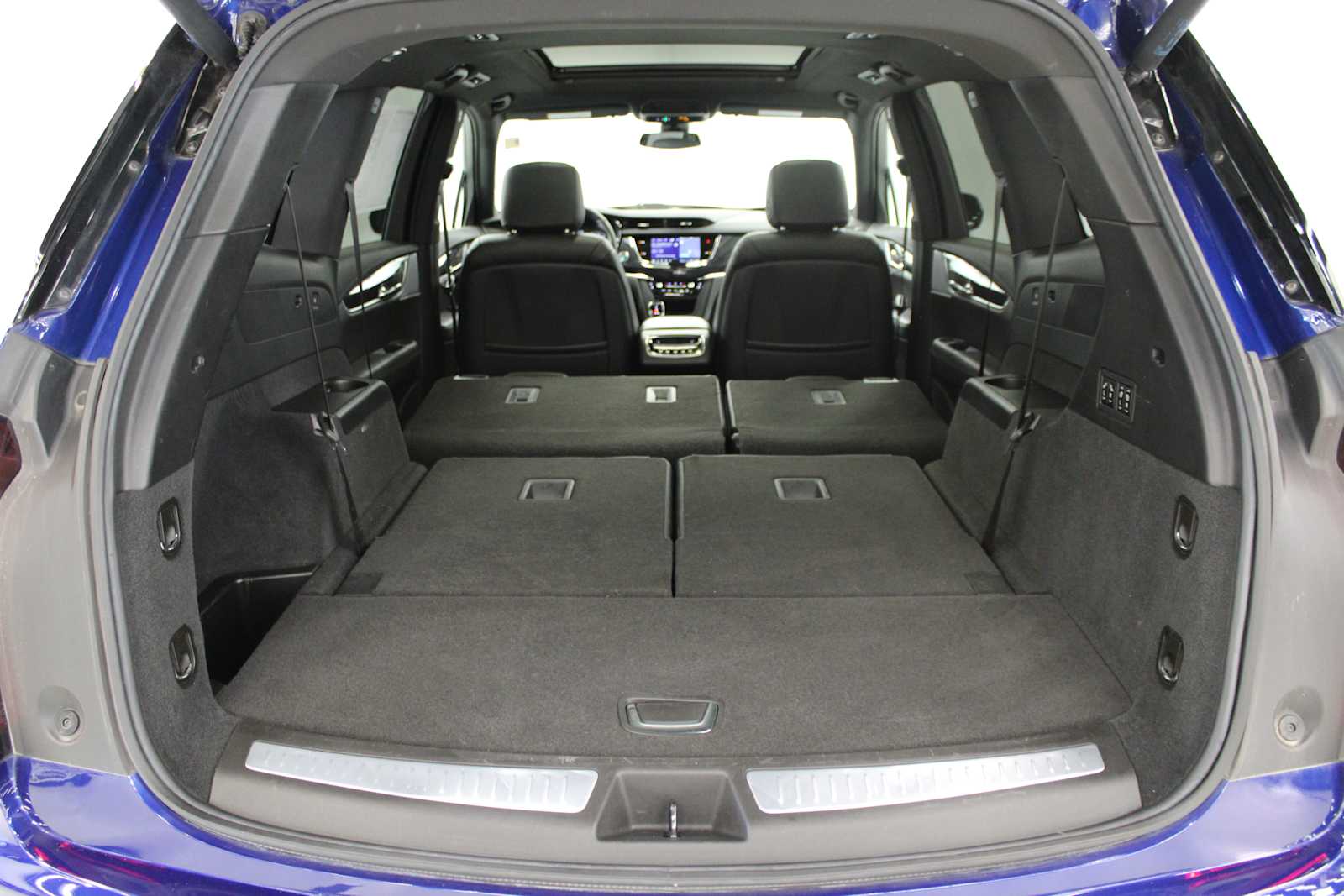 used 2024 Cadillac XT6 car, priced at $36,387