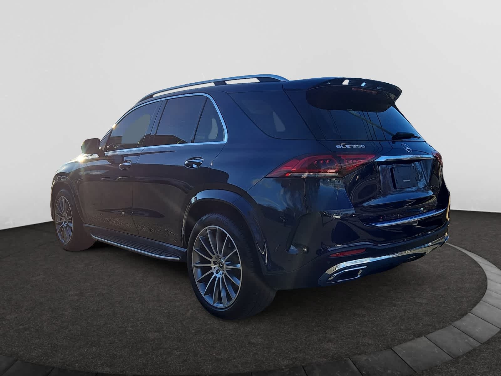 2022 Mercedes Benz GLE 350 4MATIC photo 2