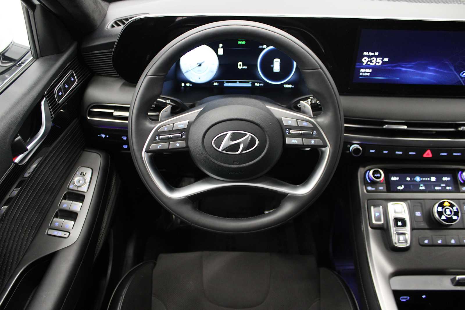 used 2025 Hyundai Palisade car, priced at $43,787