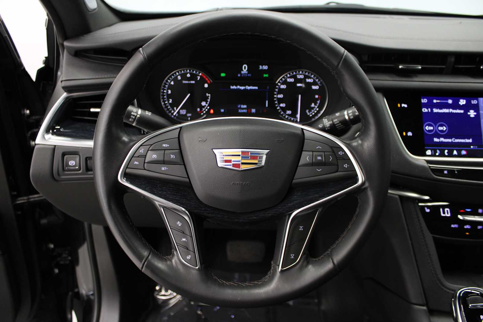 used 2024 Cadillac XT5 car, priced at $38,887