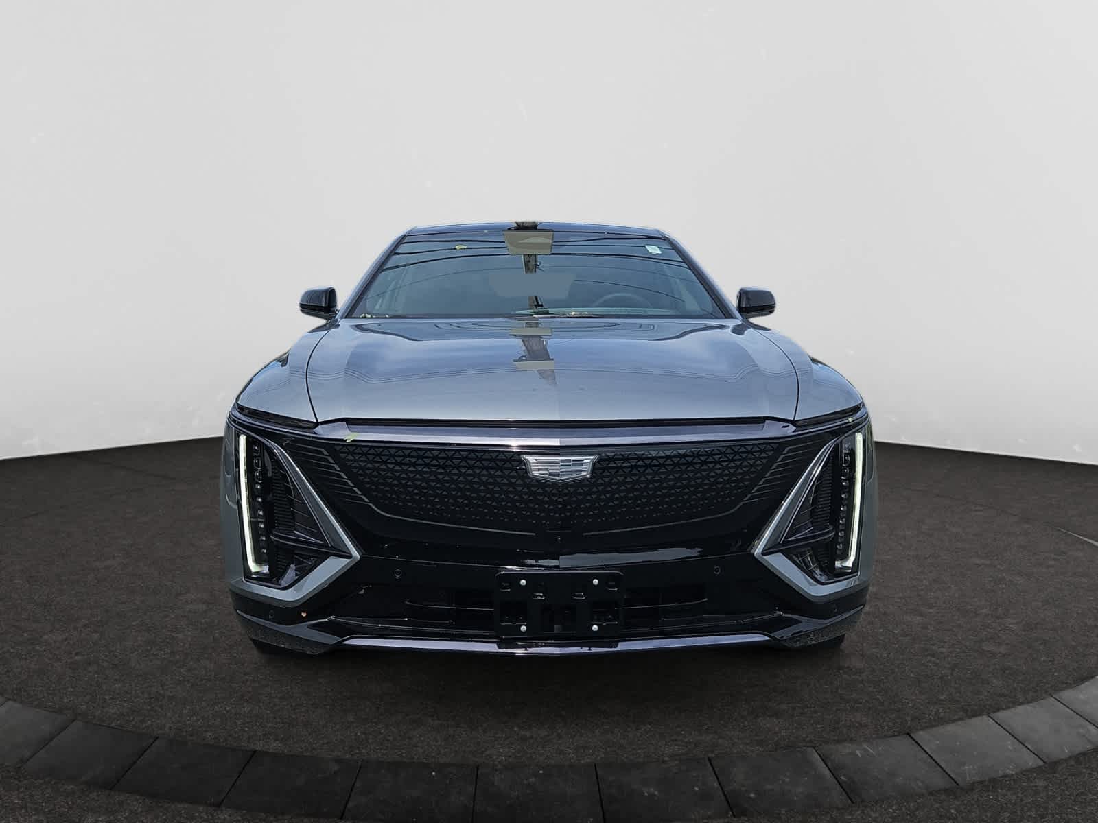 2025 Cadillac Lyriq Sport photo 2