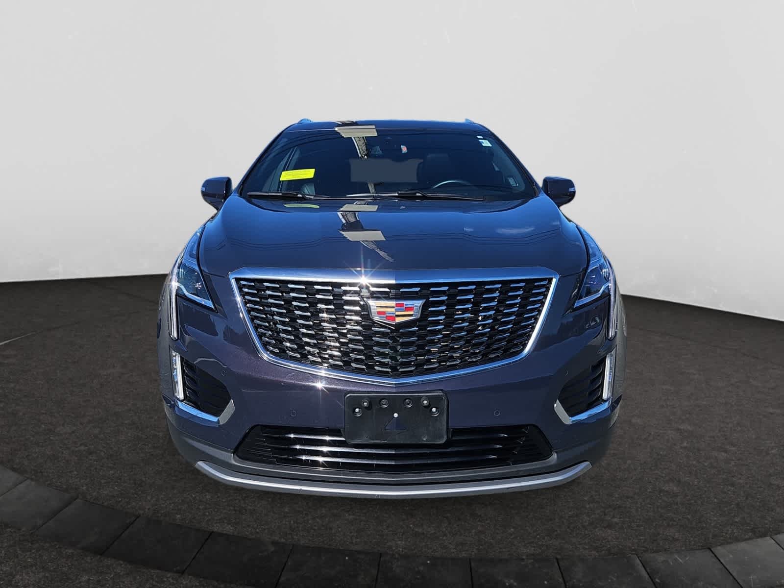 2025 Cadillac XT5 Premium Luxury photo 2