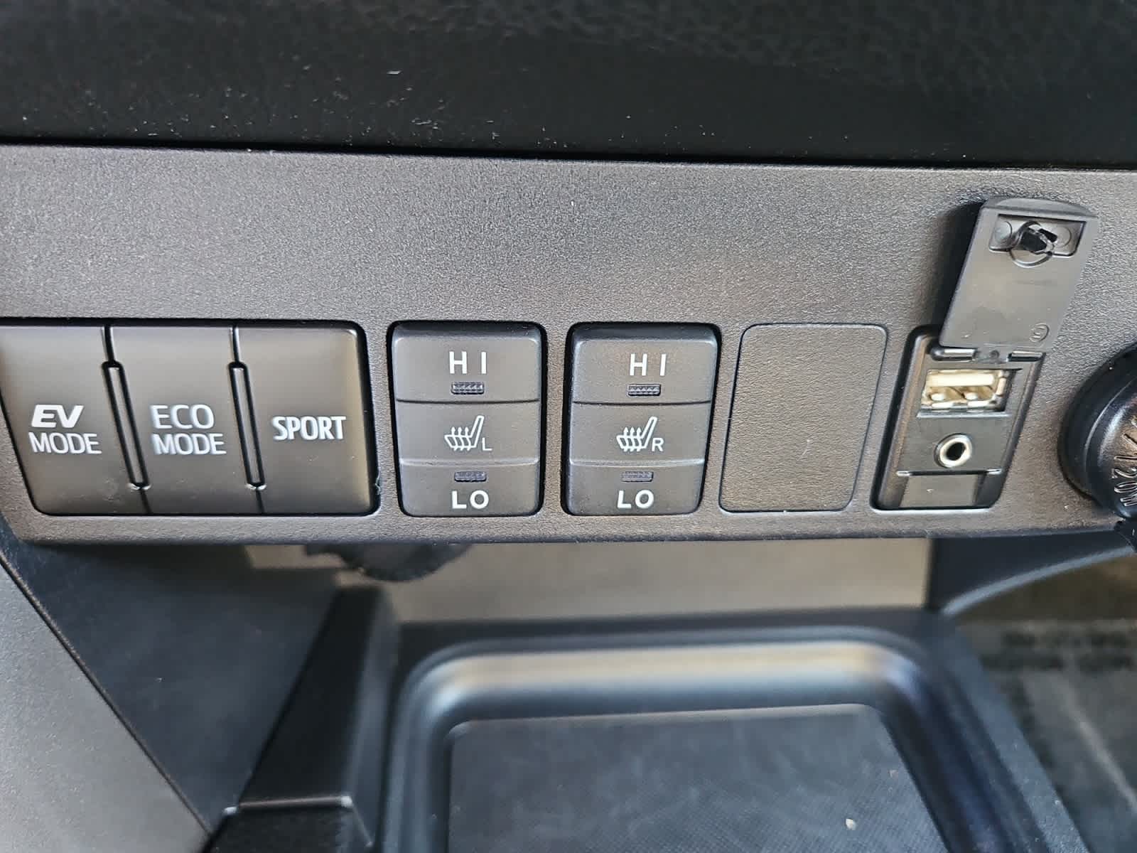 used 2018 Toyota RAV4 car, priced at $26,497