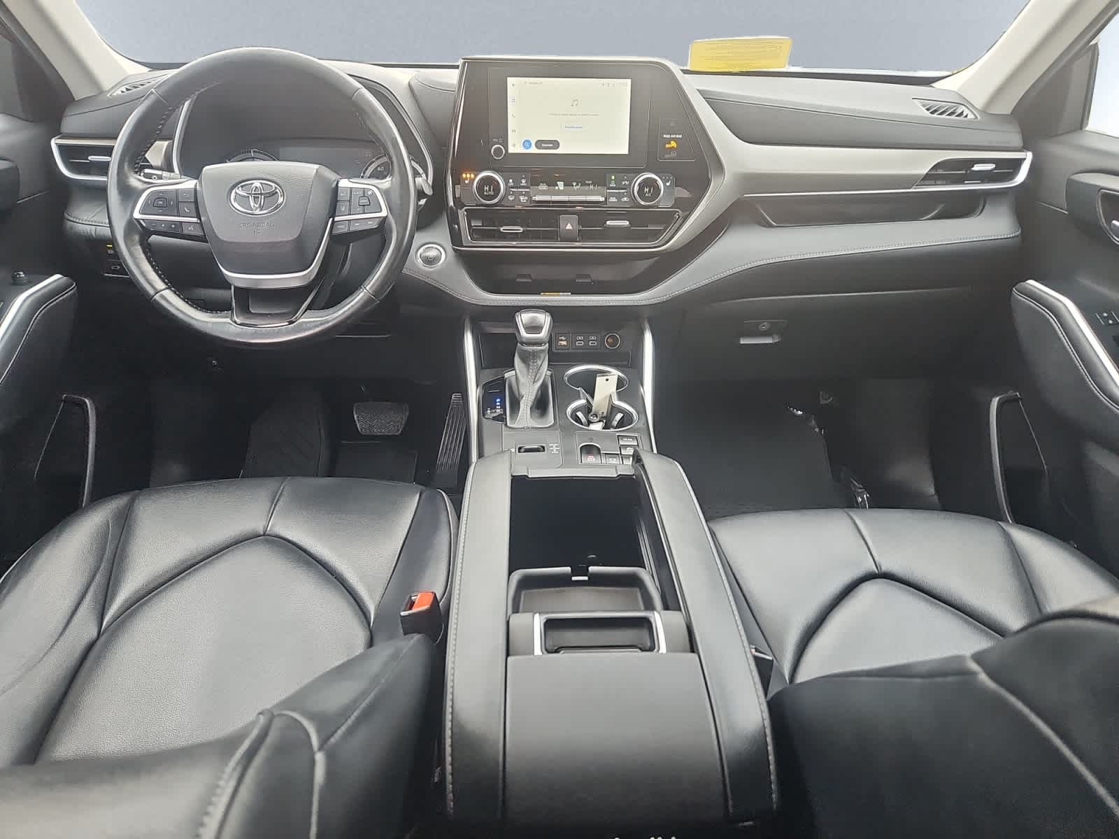 used 2023 Toyota Highlander car, priced at $25,487