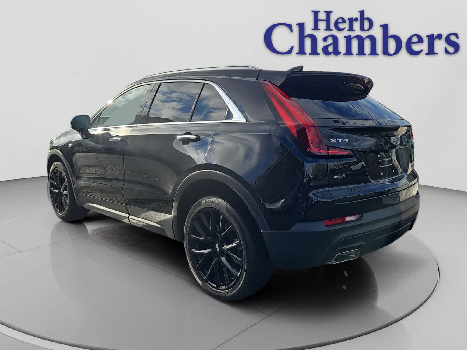 used 2023 Cadillac XT4 car, priced at $26,497