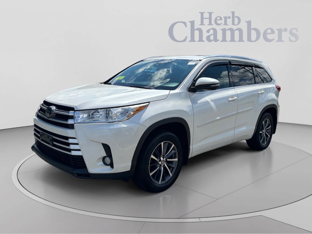 Used 2017 Toyota Highlander XLE SUV