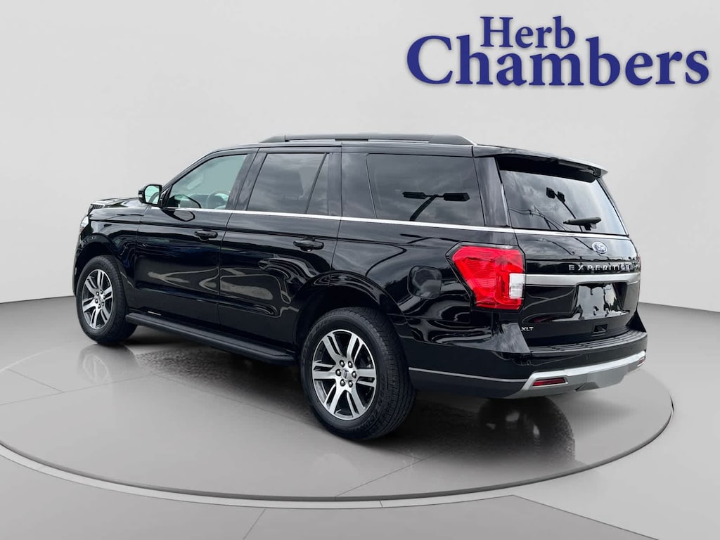 Used 2024 Ford Expedition XLT