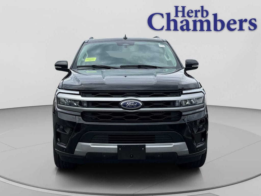 Used 2024 Ford Expedition XLT