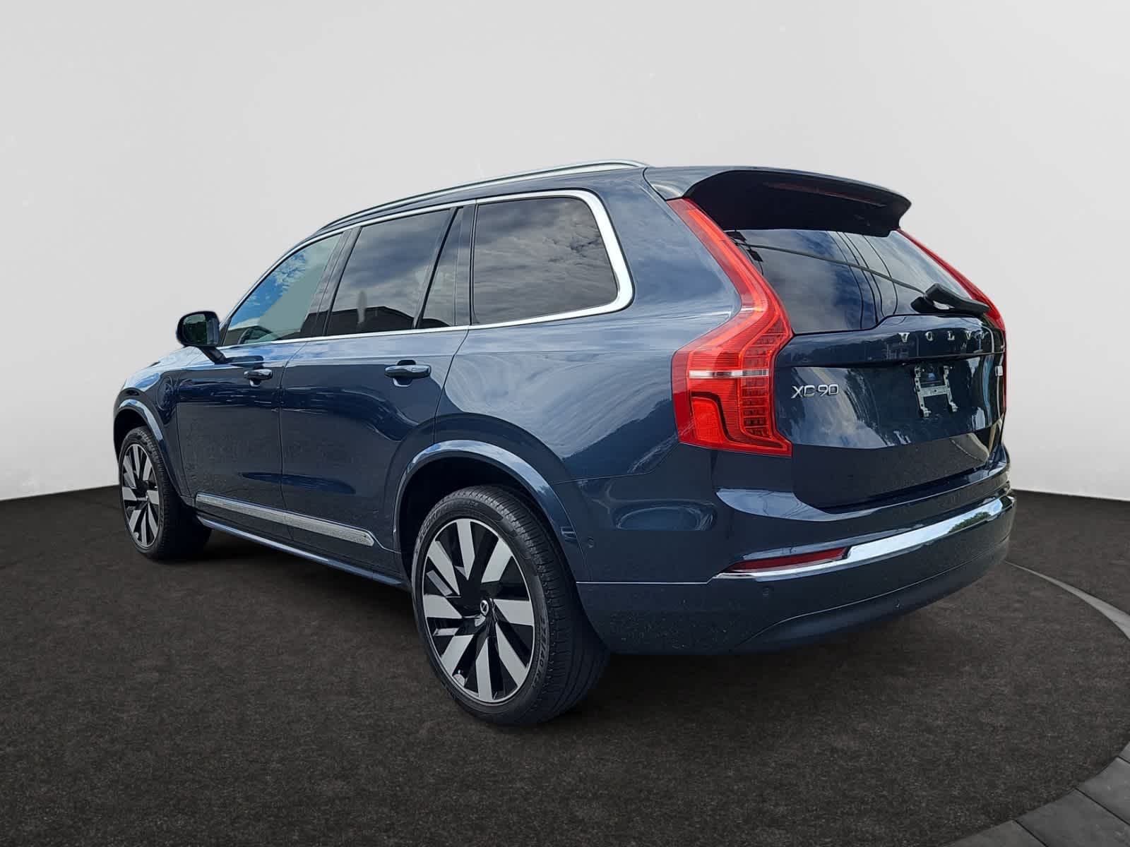 2024 Volvo XC90 Recharge Plus photo 3