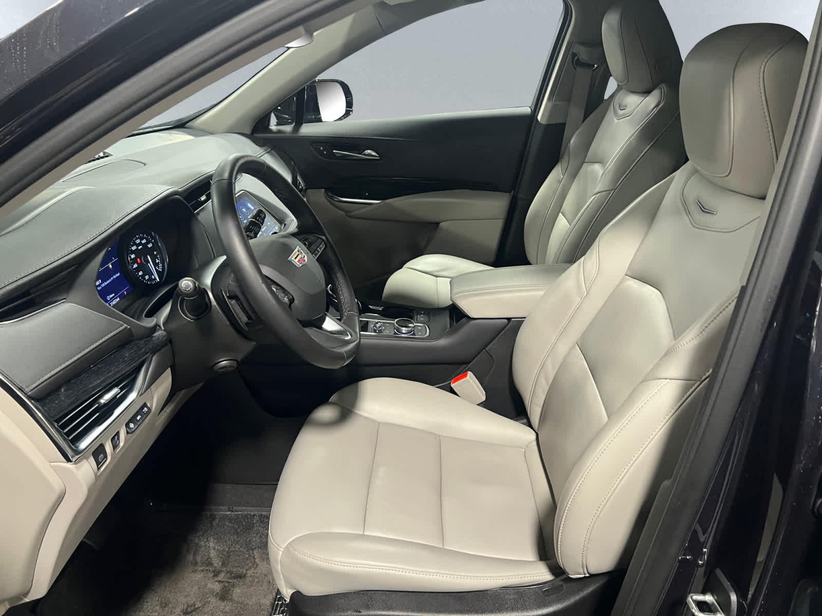 used 2023 Cadillac XT4 car