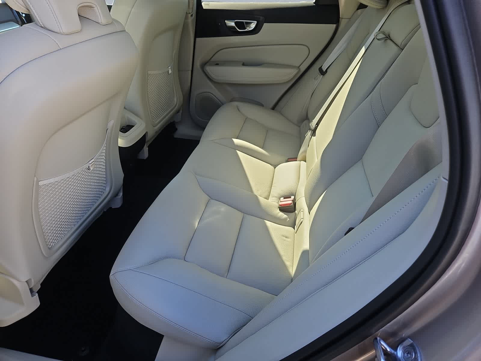 used 2023 Volvo XC60 car, priced at $36,997