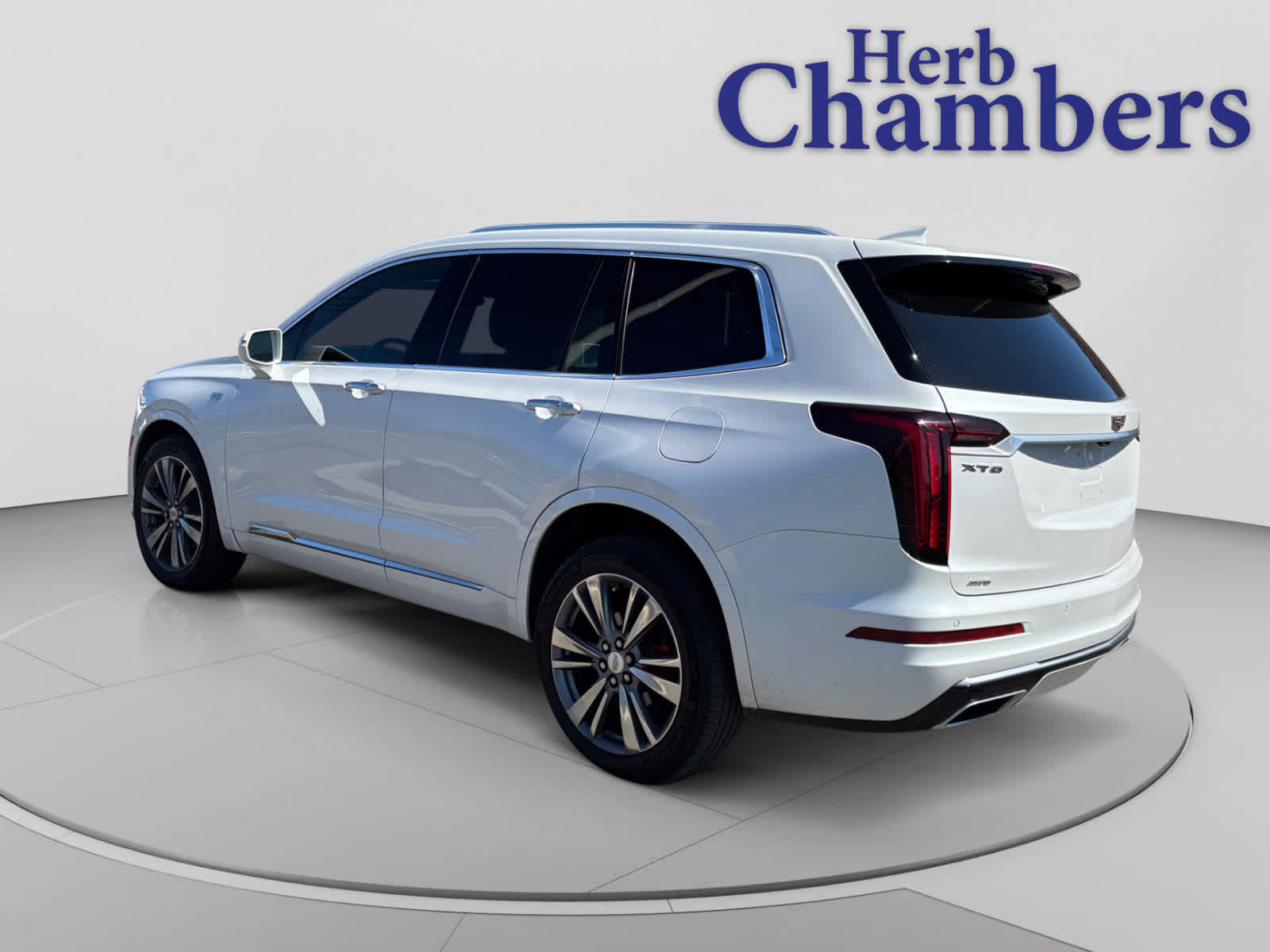 used 2020 Cadillac XT6 car, priced at $30,287