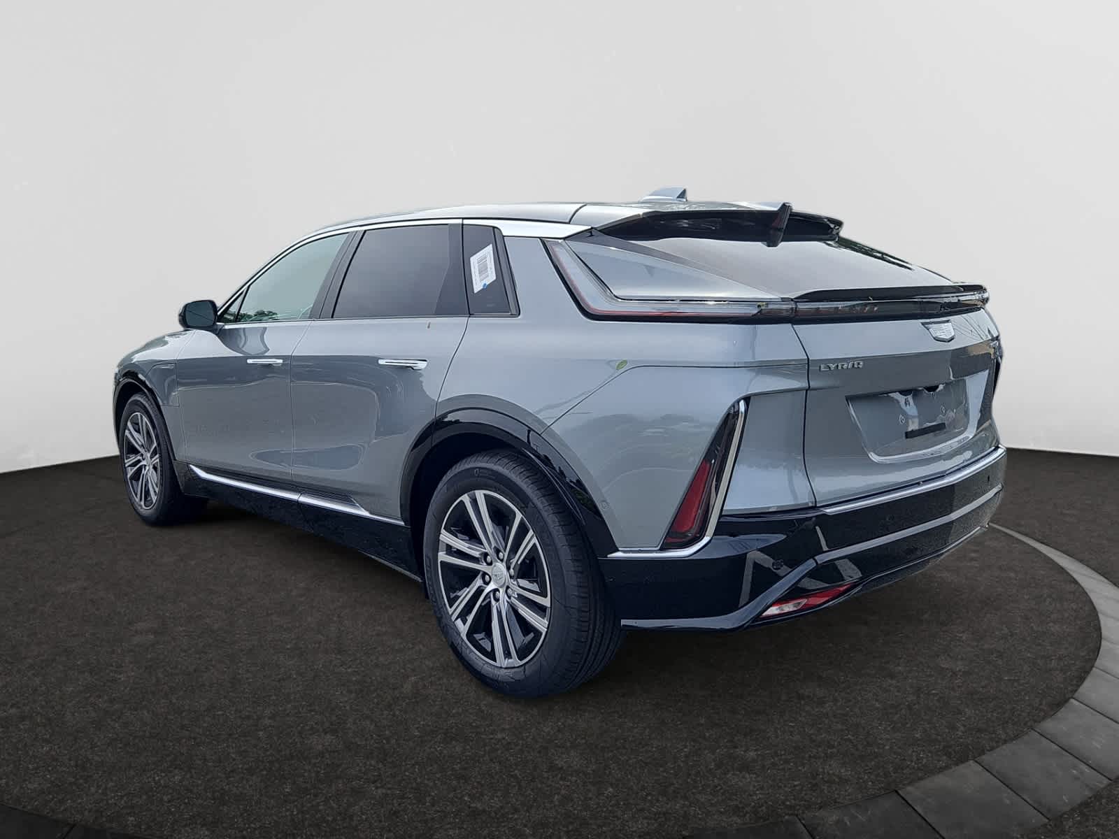 2025 Cadillac Lyriq Luxury photo 3