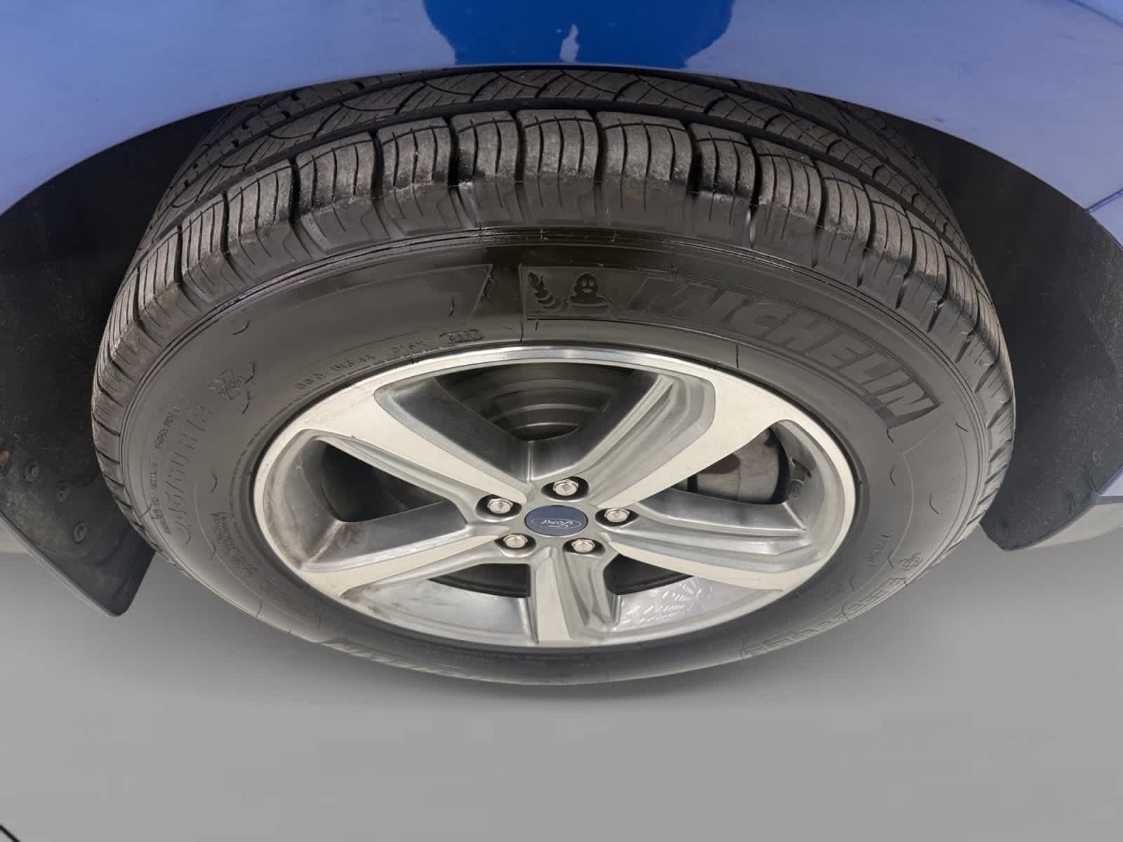 used 2022 Ford Edge car, priced at $27,387