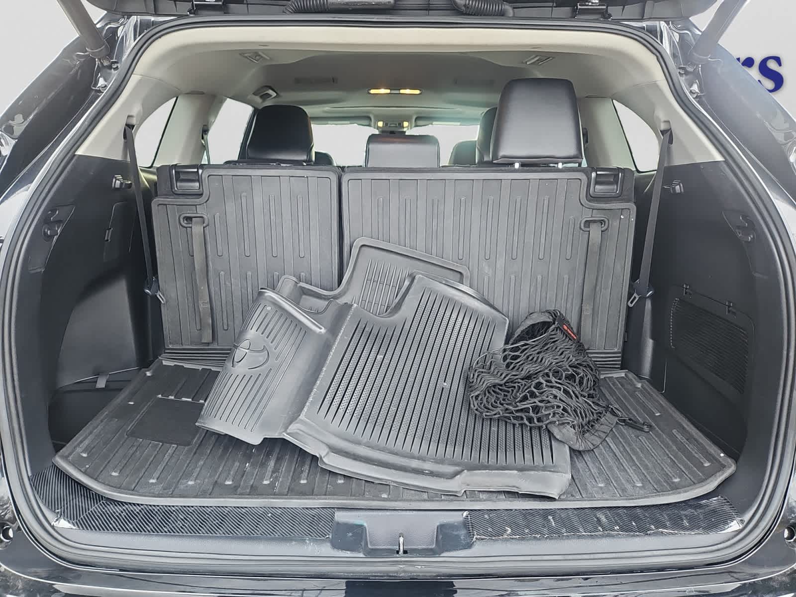 used 2023 Toyota Highlander car, priced at $25,487