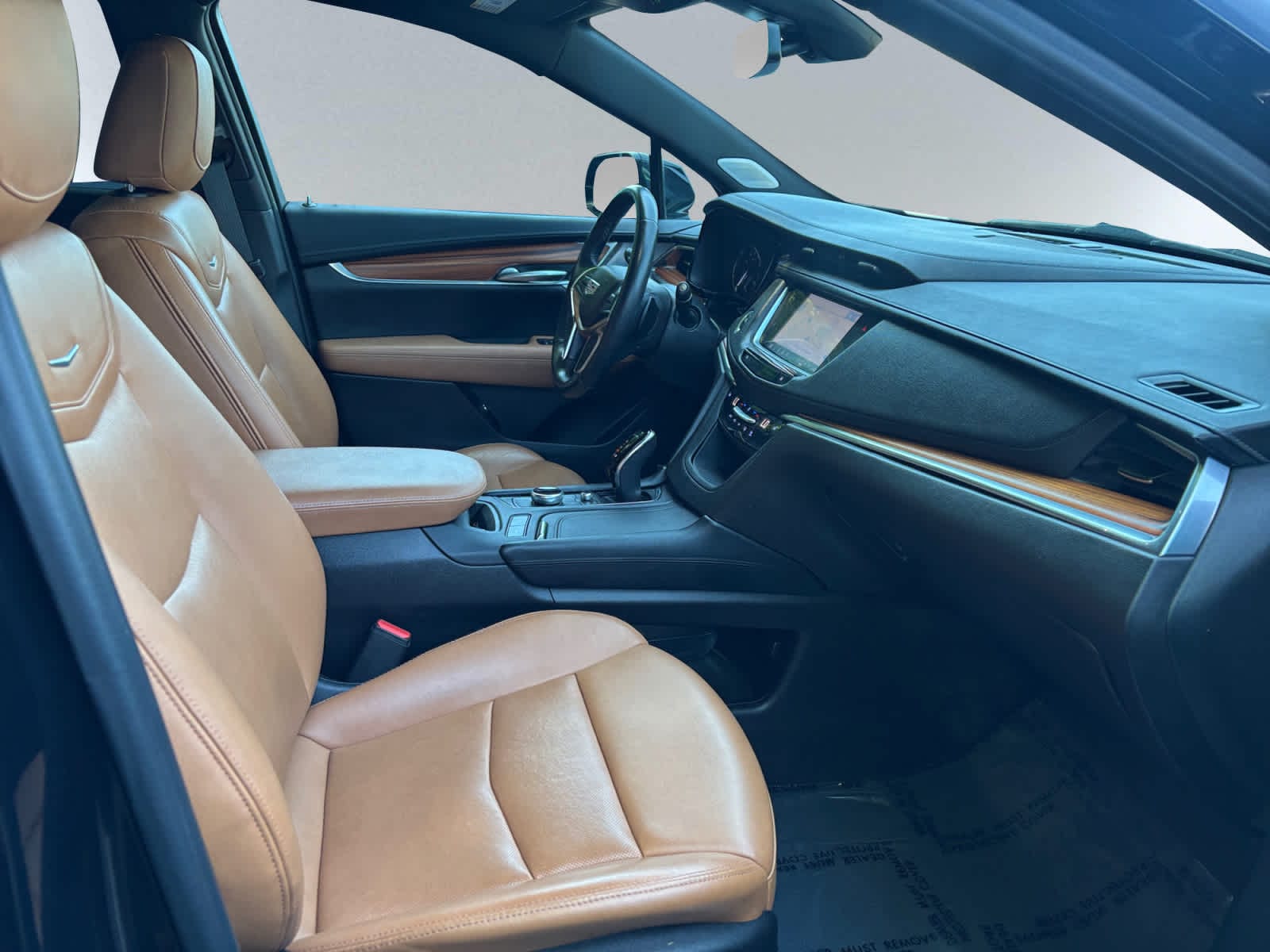 used 2022 Cadillac XT5 car, priced at $35,497