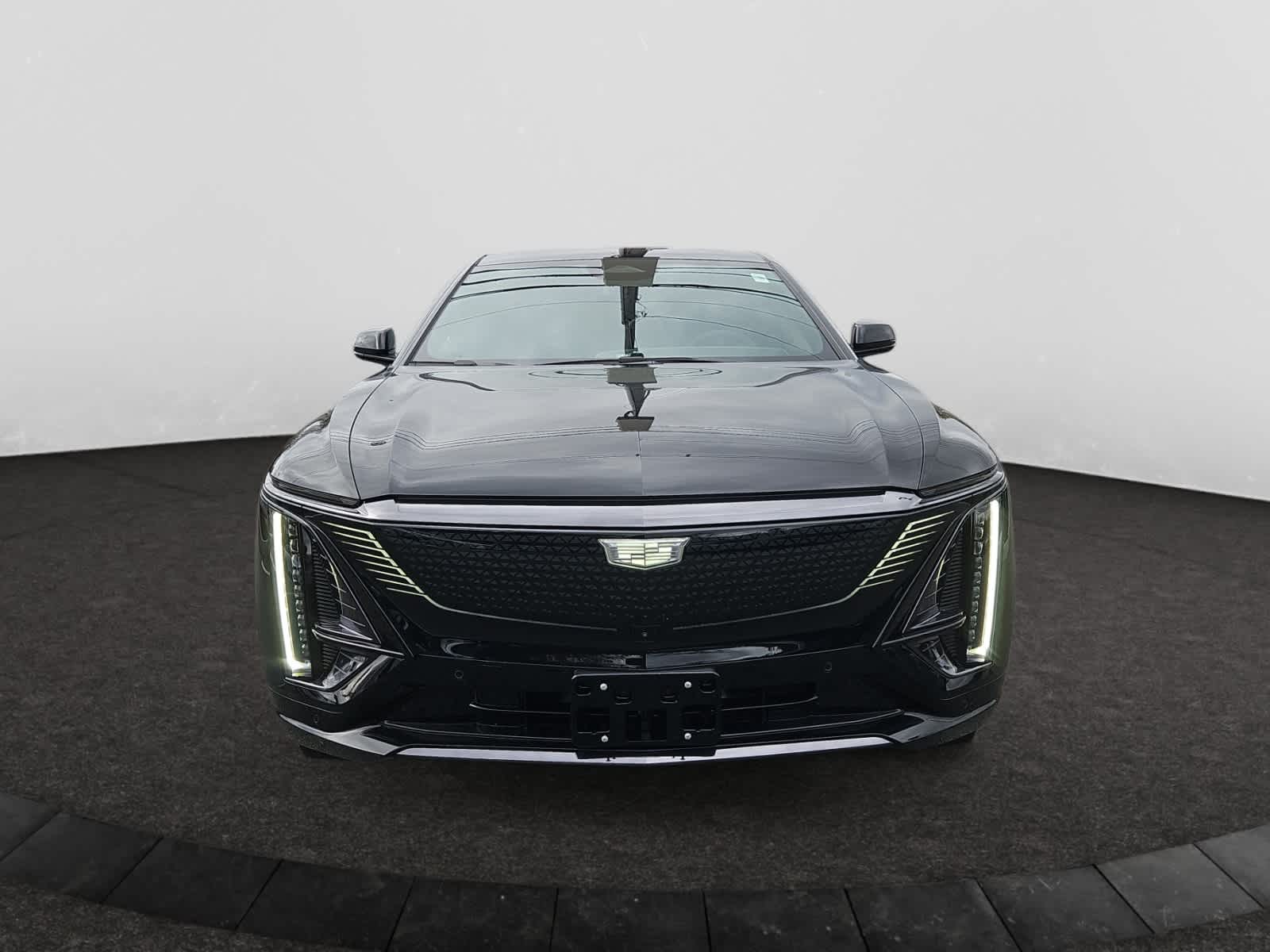 2026 Cadillac Lyriq Sport photo 2