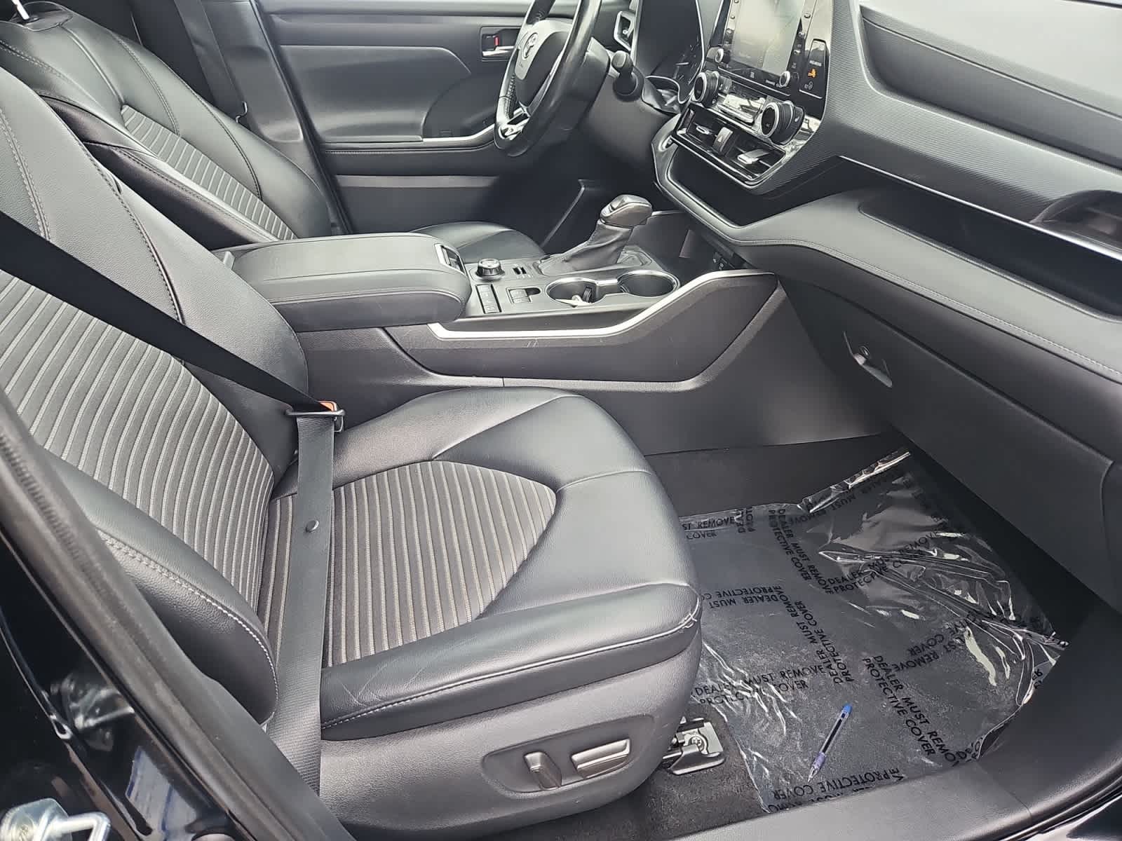 used 2021 Toyota Highlander car, priced at $36,997