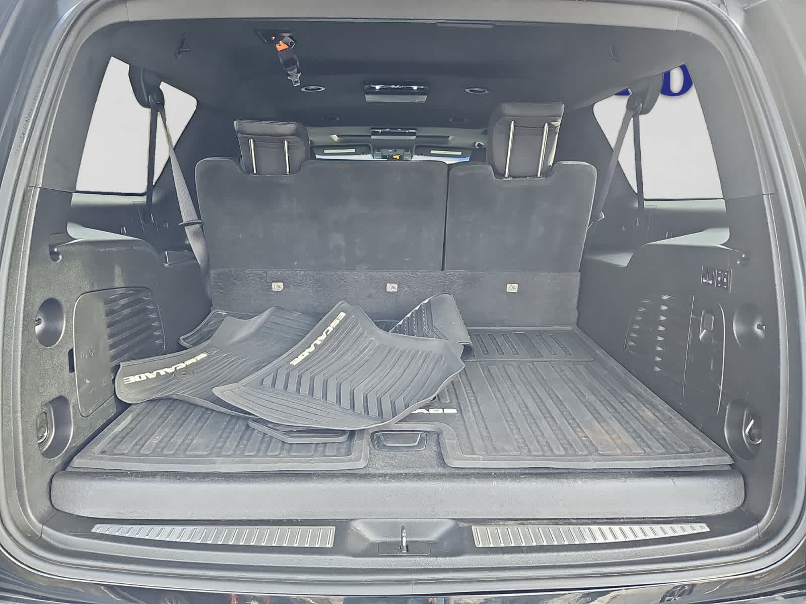 used 2018 Cadillac Escalade ESV car, priced at $28,287