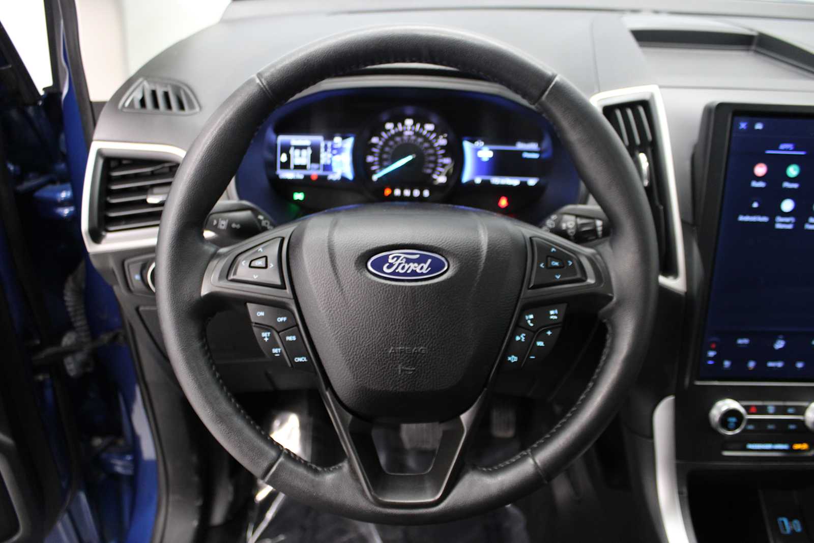 used 2022 Ford Edge car, priced at $27,387