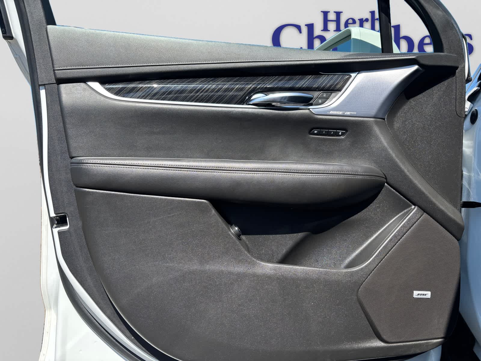 used 2020 Cadillac XT6 car, priced at $30,287