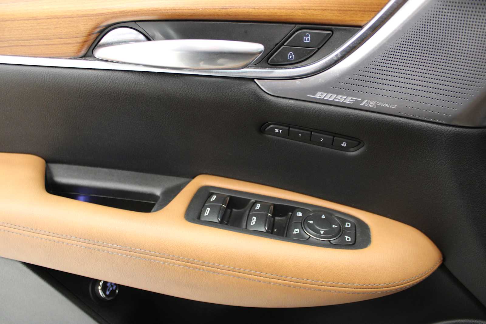 used 2022 Cadillac XT5 car, priced at $32,187