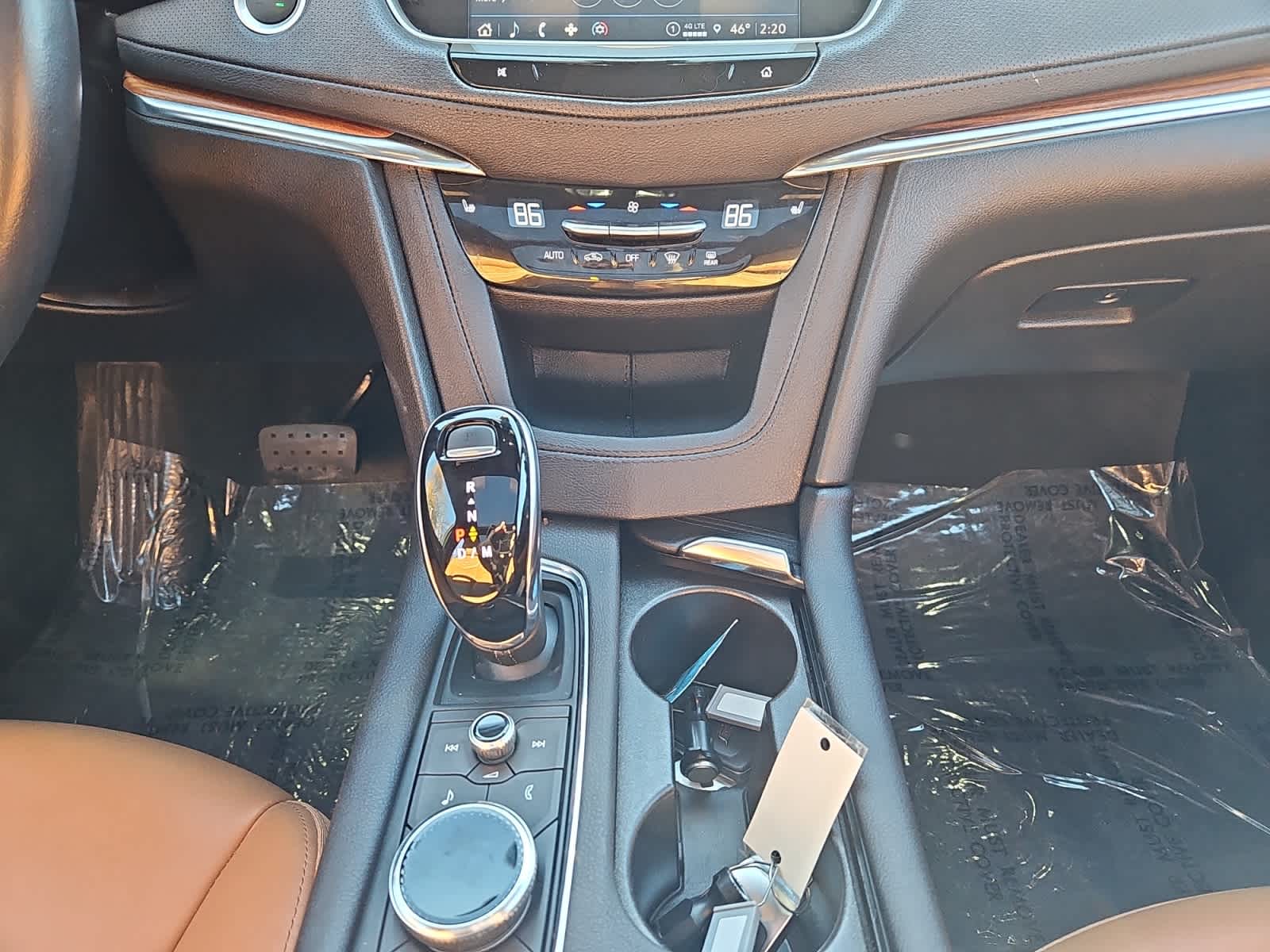 used 2022 Cadillac XT5 car, priced at $30,287