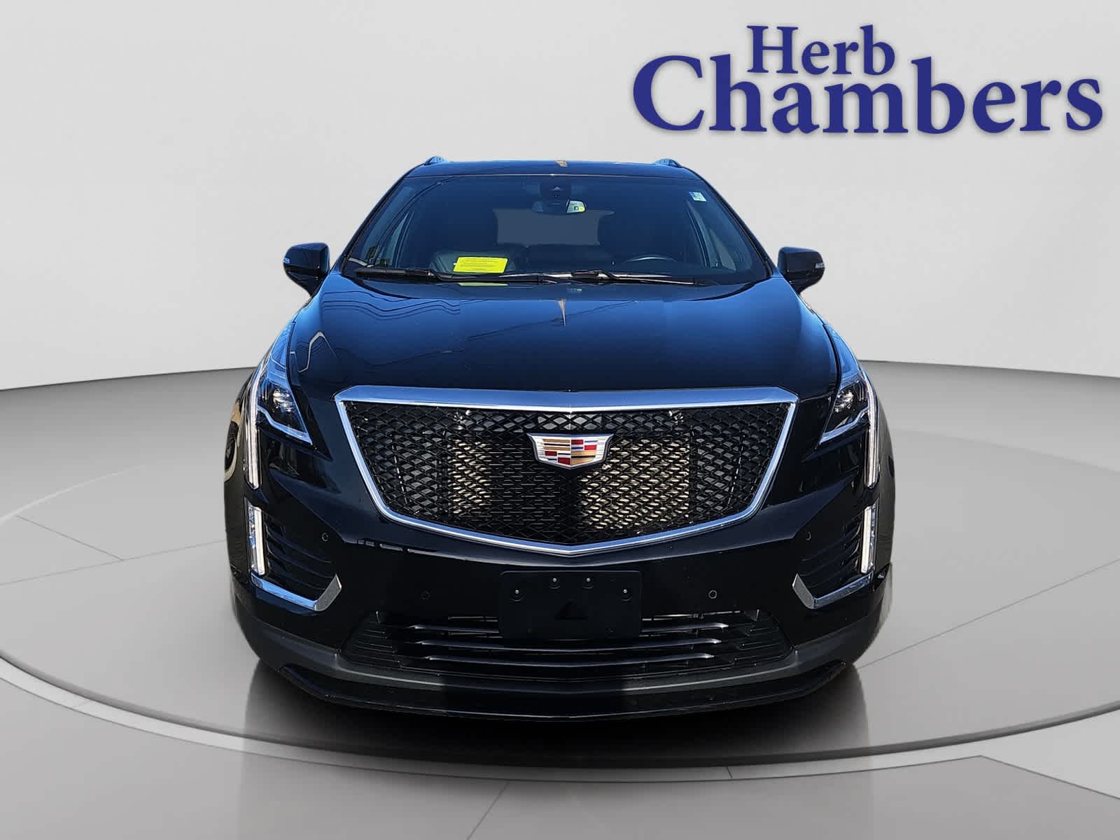 2023 Cadillac XT5 Sport photo 2