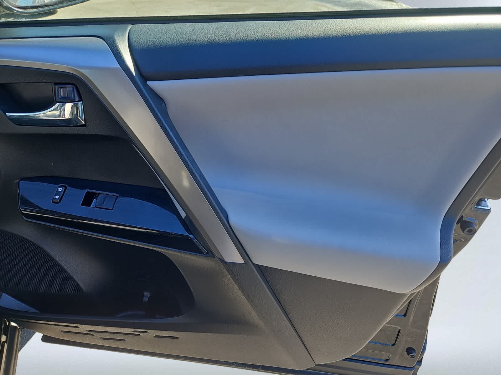 used 2018 Toyota RAV4 car, priced at $26,497