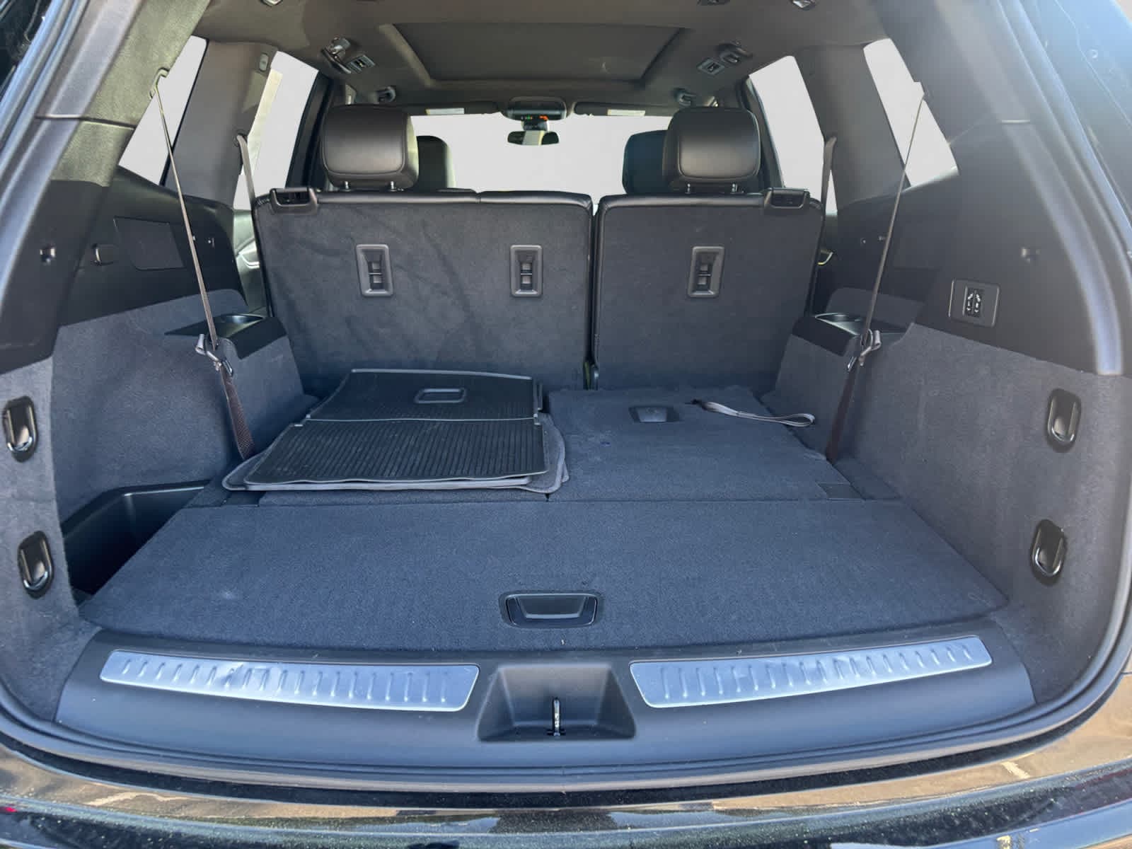 used 2024 Cadillac XT6 car, priced at $43,387